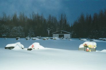 Visages-regionaux-Lebel-sur-Quevillon_Ville-de-pluie-cimentiere-1